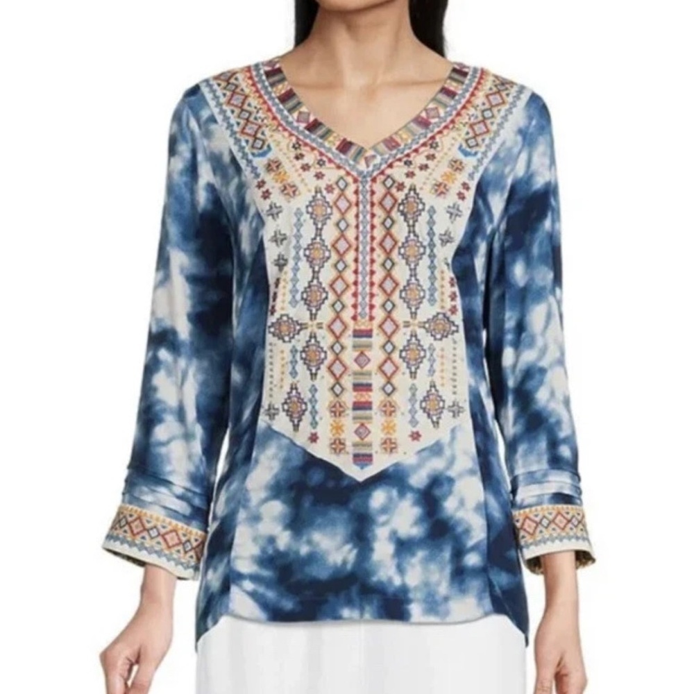 JOHN MARK Blue Haze Tie Dye V-Neck Embroidered Tunic Blouse size Medium